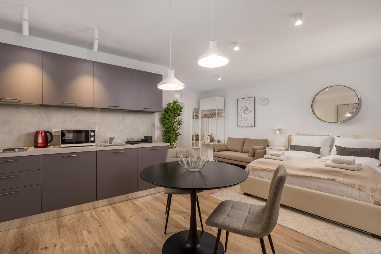 Main Street Apartments 2 Rijeka Exterior foto